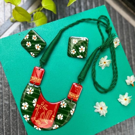 Green Parijat floral necklace Parijat flower statement necklace handmade Ethnic green floral necklace handmade jewellery